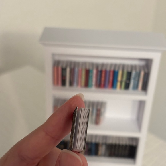 Mini bookcase - Picture 6 of 9